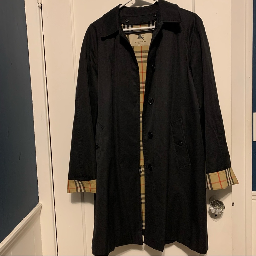 Burberry Black Coat with lining